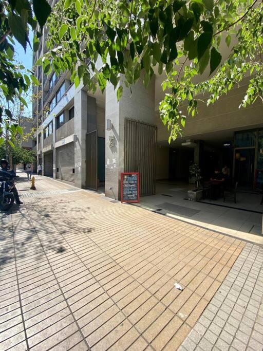 Excelente Ubicacion Y Comodo Depto En El Centro Santiago de Chile Exterior foto